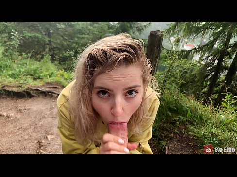 ❤️ Dekle pogoltne spermo po javnem fafanju - Eva Elfi ☑ Sex video na porno sl.sex-porntube.ru ☑